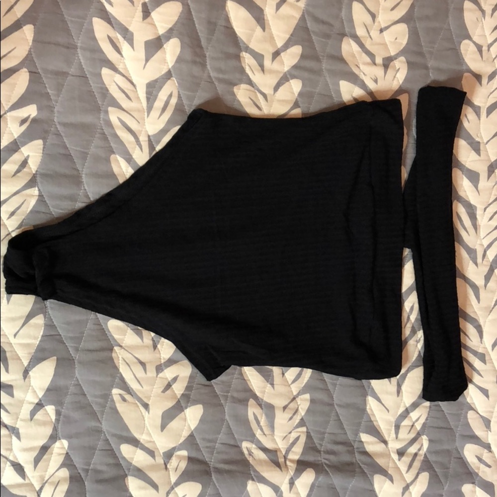BooHoo off the shoulder body suit (button bottom)